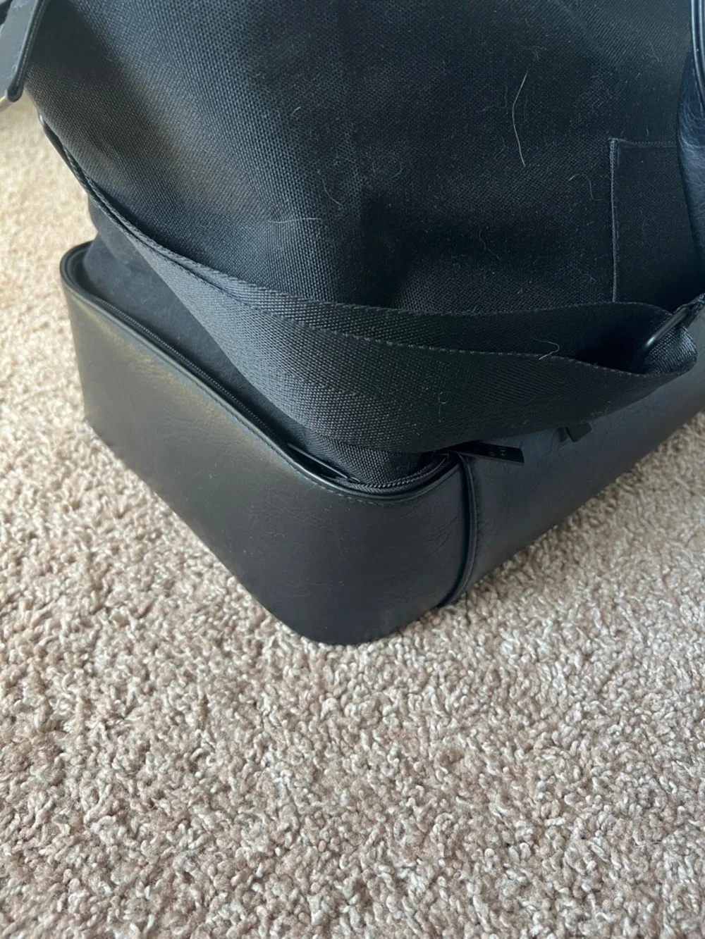 Beis Weekender Bag in Black - Picture 6 of 11